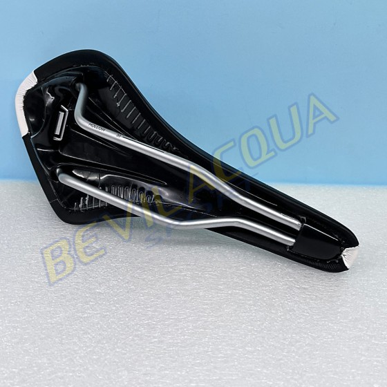 Sella Fizik Arione manganese nero/bianco