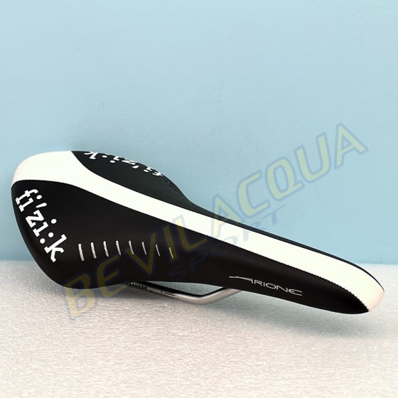 Fizik: sella Arione R7...